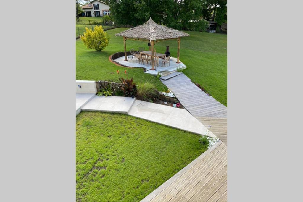 Villa Alba. Piscine grand jardin Hauts de Bordeaux Carignan-de-Bordeaux Buitenkant foto